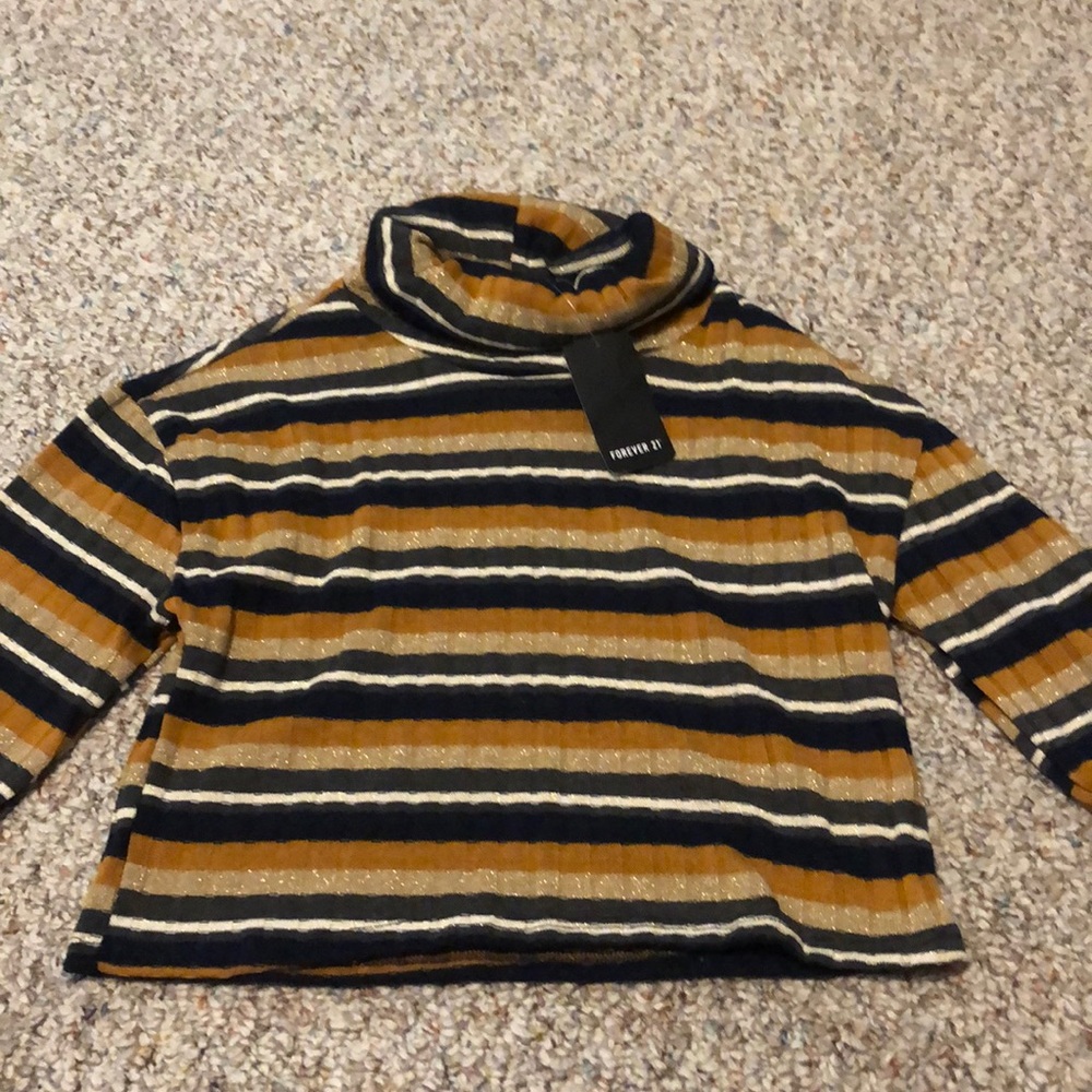 crop top turtle neck